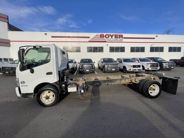 2018 Hino Ff195 - - by dealer - vehicle automotive sale for sale in LAUDERDALE, MN – photo 2