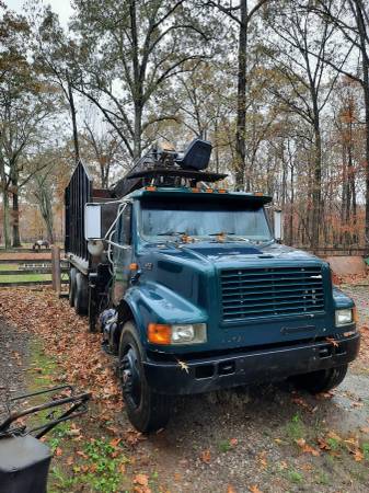 International grapple truck - cars & trucks - by owner - vehicle... for sale in Pinson, AL – photo 2