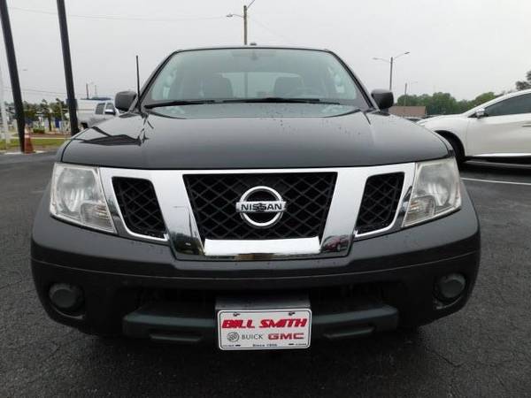 2012 Nissan Frontier 2WD Crew Cab SWB Auto SV - - by for sale in Cullman, AL – photo 2