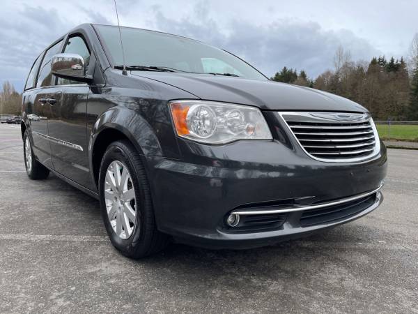 2011 Chrysler Town and Country Touring L 4dr Mini Van - cars & for sale in Seattle, WA – photo 4