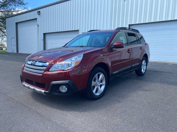 2013 Subaru Outback 4dr Wgn H4 Auto 2 5i Limited for sale in Middleton, WI – photo 3
