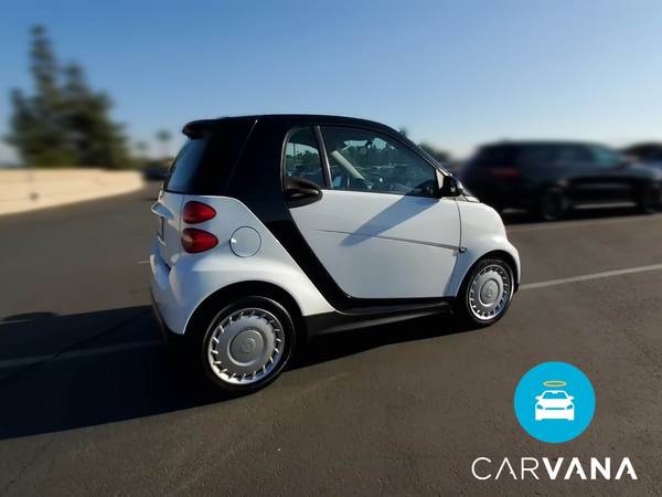 2013 smart fortwo Pure Hatchback Coupe 2D coupe White - FINANCE... for sale in Palmdale, CA – photo 12