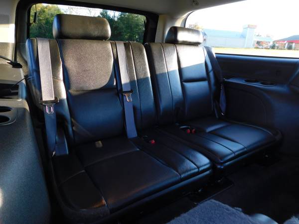 LIFTED 11 CHEVY SUBURBAN 1500 LTZ 4X4 *LEATHER SUNROOF NEW... for sale in KERNERSVILLE, NC – photo 19