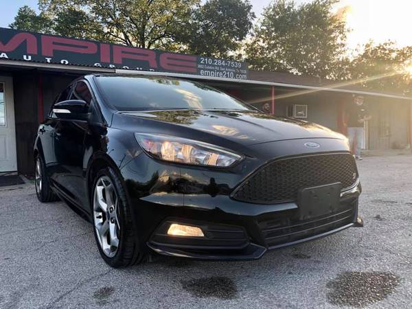2017 FORD FOCUS ST - cars & trucks - by dealer - vehicle automotive... for sale in San Antonio, TX – photo 3