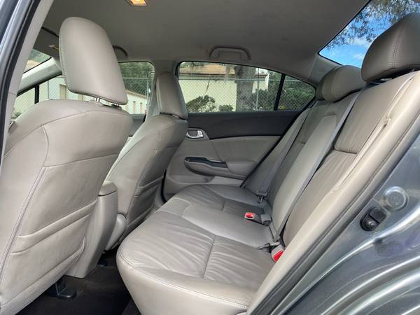 12 Honda Civic Hybrid VEHICLE IN MINT CONDITION-WE DONT CHARGE... for sale in Gainesville, FL – photo 8