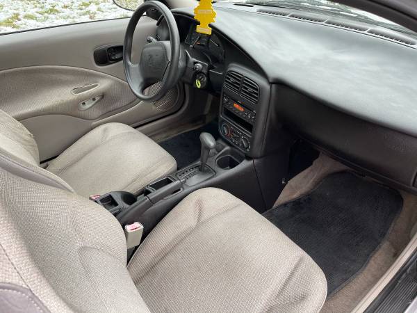 2001 Saturn Sc1 - cars & trucks - by owner - vehicle automotive sale for sale in Rockford, IL – photo 7