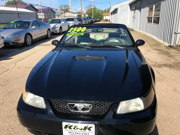 1999 Ford Mustang Convertible 99,000 Miles Runs Great!!! for sale in Clinton, IA – photo 9