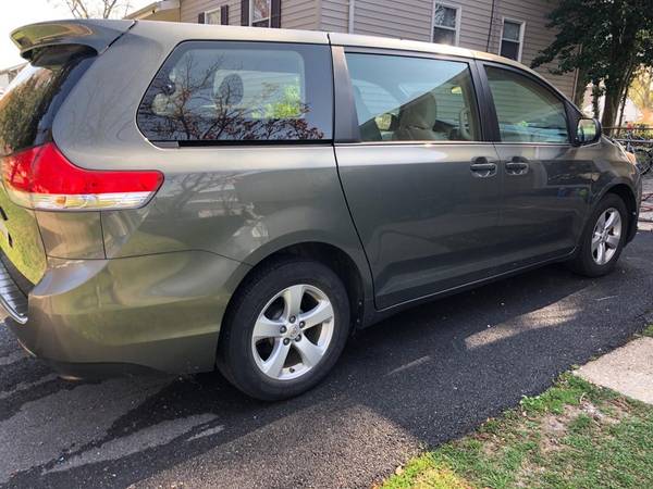 2011 Toyota Sienna, 158k Miles, 7 passengers, Very Good condition ! for sale in Washington, District Of Columbia – photo 3