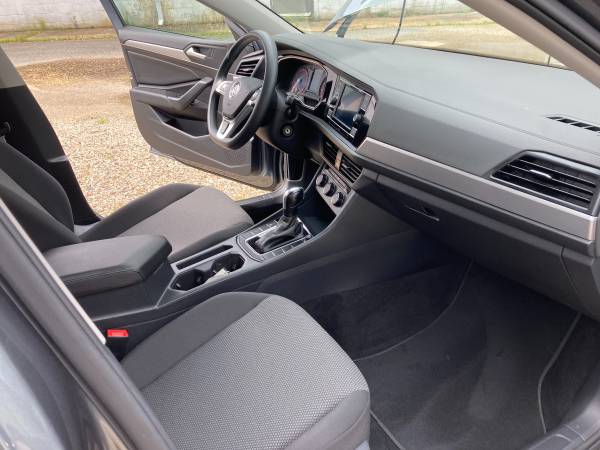 2019 VW Jetta Automatic 25k miles Warranty Apple Play - cars & for sale in Other, District Of Columbia – photo 16