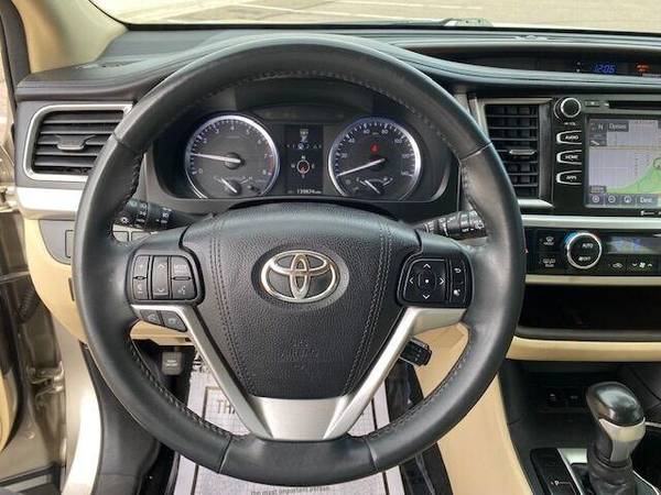 2016 Toyota Highlander XLE AWD 4dr SUV - - by dealer for sale in Denver , CO – photo 21