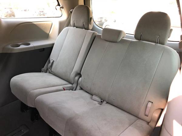 2011 Toyota Sienna, 158k Miles, 7 passengers, Very Good condition ! for sale in Washington, District Of Columbia – photo 8