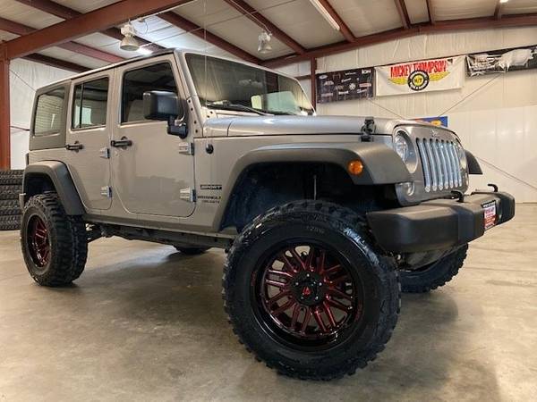 2017 Jeep Wrangler Unlimited Procomp-FUELS IN HOUSE FINANCE - FREE... for sale in DAWSONVILLE, SC – photo 19