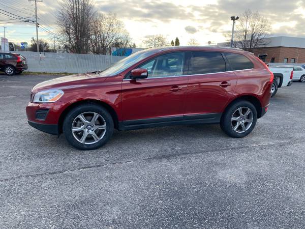 2013 Volvo XC60 T6 AWD - cars & trucks - by dealer - vehicle... for sale in Portland, ME – photo 4