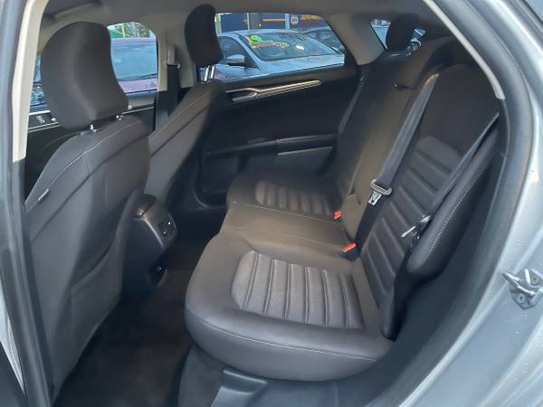 2018 Ford Fusion SE Hybrid LIKE NEW - - by for sale in South Everett-Hwy 99 WE DELIVER, WA – photo 11