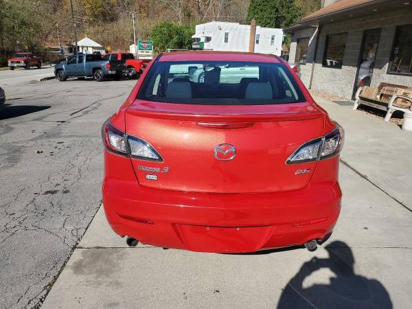 2011 Mazda MAZDA3 s Sport 4dr Sedan 6M EVERYONE IS APPROVED! - cars... for sale in Vandergrift, PA – photo 7