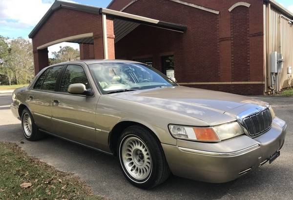 2001 Mercury grand Marquis 154K miles only $3599 - cars & trucks -... for sale in Mobile, AL – photo 2