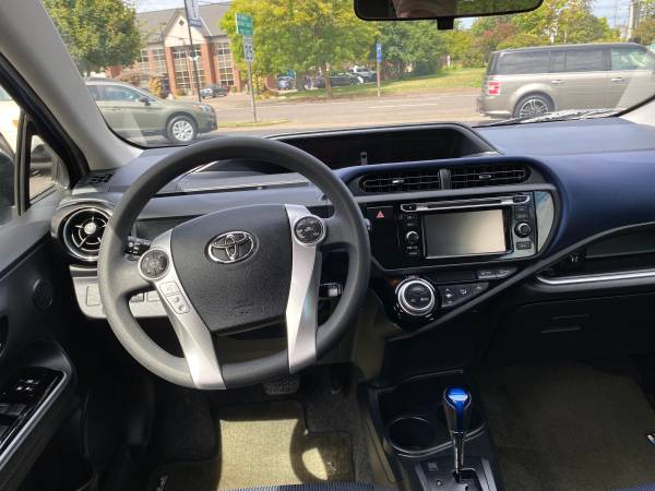 2016 Toyota Prius c Two -Clean Carfax! 53 MPG! - cars & trucks - by... for sale in Corvallis, OR – photo 15