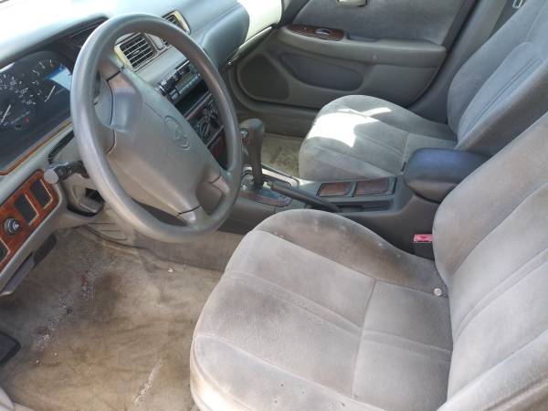1998 Toyota Camry LE - cars & trucks - by dealer - vehicle... for sale in Auburndale, FL – photo 7