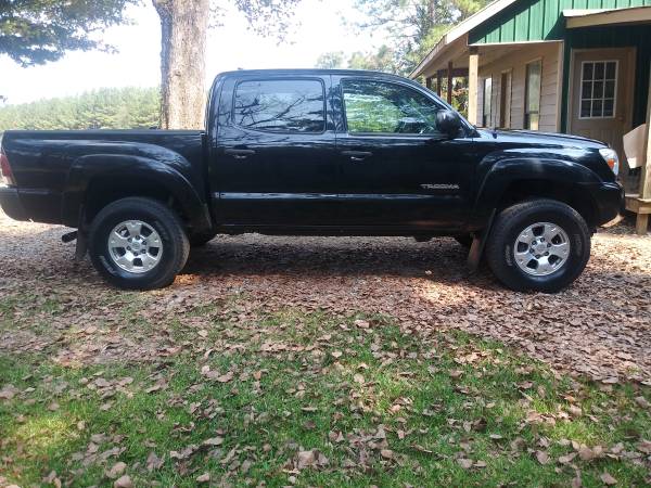 2014 toyota tacoma double cab for sale in Starkville, MS – photo 2