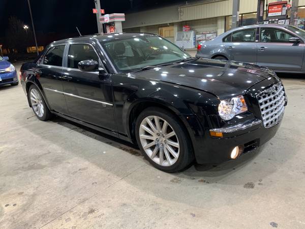 2008 Chrysler 300C HEMI 5.7 SRT DESIGN PACKAGE - cars & trucks - by... for sale in Champaign, IL – photo 2