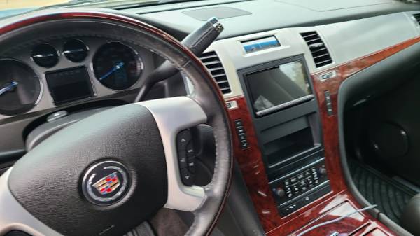 Cadillac Escalade EXT - 22k ORIGINAL Miles - LOADED Extremely RARE!... for sale in Madison, WI – photo 20