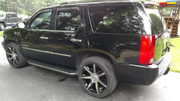 2013 Cadillac Escalade Platinum AWD for sale in Cleveland, OH – photo 2