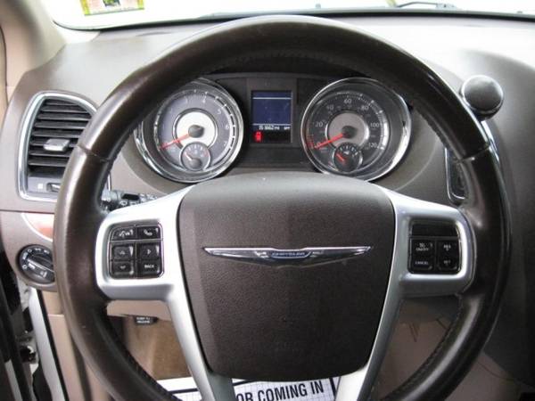 2013 Chrysler Town & Country Touring - Super Clean! for sale in Prospect Park, NJ – photo 11