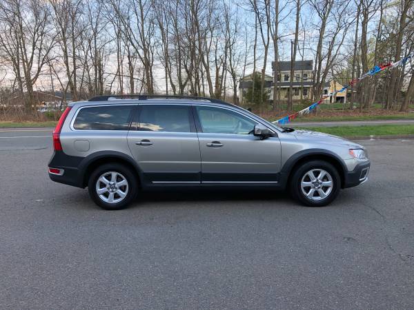 2013 Volvo XC70 3 2 AWD Bluetooth BLIS - - by for sale in Bethany, CT – photo 6
