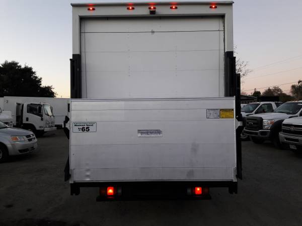 2013 ISUZU NPR BOX TRUCK WITH LIFTGATE TURBO DIESEL LOW MILES 86931... for sale in San Jose, OR – photo 8
