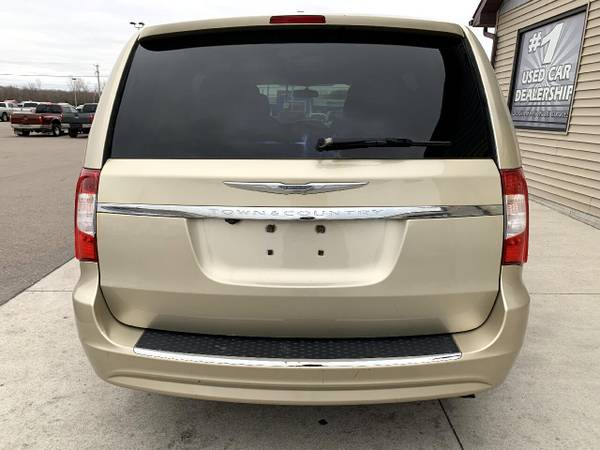 2011 Chrysler Town & Country 4dr Wgn Touring w/Leather - cars &... for sale in Chesaning, MI – photo 17