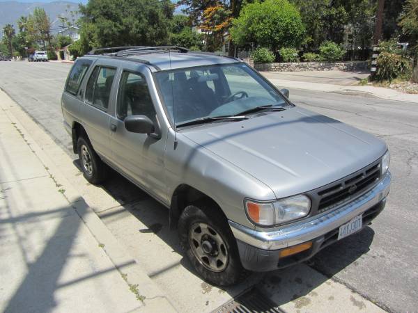 1998 Nissan Pathfinder for sale in La Crescenta, CA – photo 10