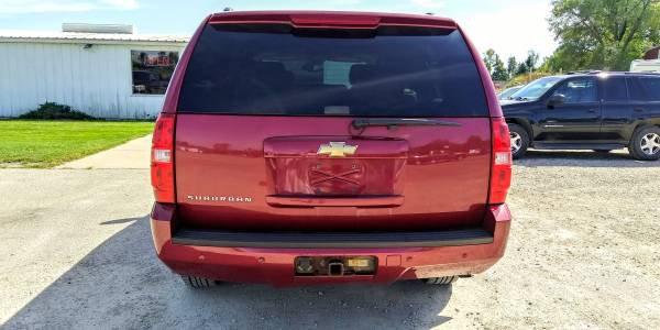 2007 Chevrolet Suburban LT - cars & trucks - by dealer - vehicle... for sale in Neenah, WI – photo 6