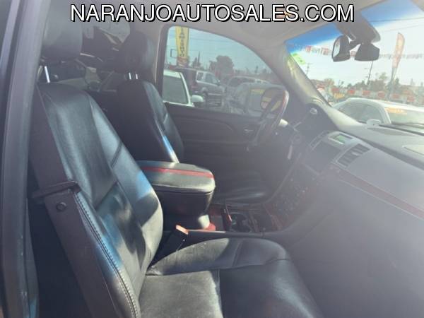 2007 Cadillac Escalade ESV AWD 4dr **** APPLY ON OUR WEBSITE!!!!**** for sale in Bakersfield, CA – photo 10