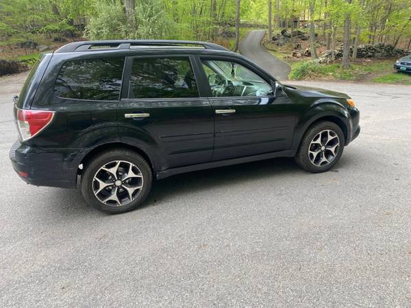 2011 Subaru Forester, AWD, Auto, Fast, Cheap - - by for sale in hudson valley, NY – photo 2