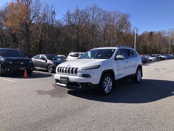 2017 Jeep Cherokee Bright White Clearcoat *SAVE $$$* - cars & trucks... for sale in Anderson, SC – photo 4