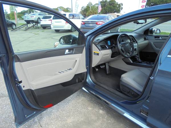 2015 Hyundai Sonata - - by dealer - vehicle automotive for sale in Lakeland, FL – photo 8