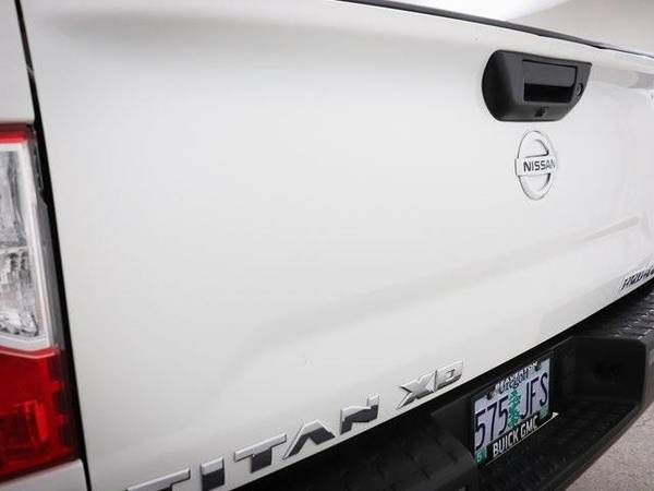 2016 Nissan Titan XD 4x4 Truck 4WD Crew Cab PRO-4X Diesel Crew Cab for sale in Portland, OR – photo 10
