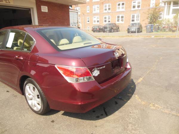 2008 honda accord - cars & trucks - by dealer - vehicle automotive... for sale in West Hartford, CT – photo 6