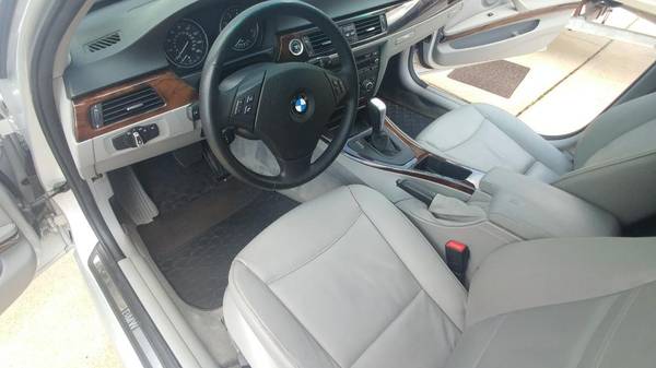 Beautiful 2011 BMW 328i Xdrive Fully loaded Garage kept car for sale in Tuckerton, NJ – photo 4
