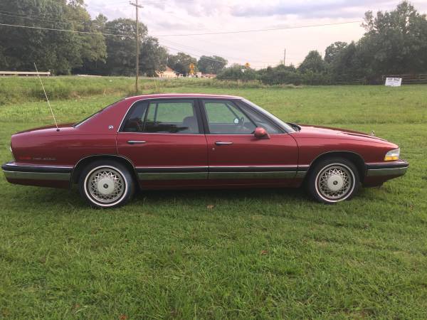 1992 Buick Park Avenue - cars & trucks - by dealer - vehicle... for sale in Pratts, VA – photo 5