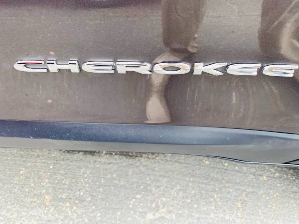 2015 Jeep Cherokee Latitude-Nice Shiny Black,good plates,cloth seats! for sale in Santa Barbara, CA – photo 8