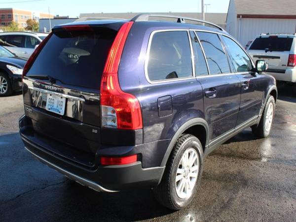 2008 Volvo XC90 w/Sunrfoof/3rd Row Non Smoker Owned* - cars & trucks... for sale in Louisville, KY – photo 20