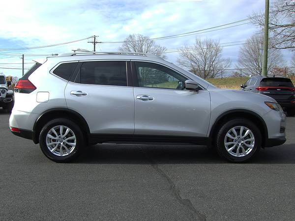 ★ 2017 NISSAN ROGUE SV - SHARP "ONE OWNER" SUV with ONLY 36k MILES... for sale in Feeding Hills, NY – photo 6