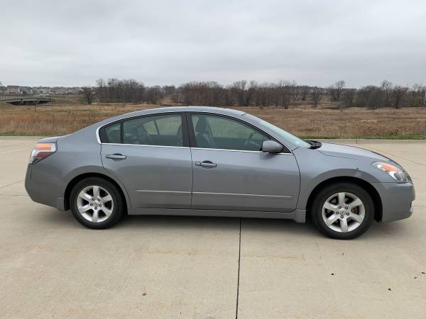 2008 Nissan Altima 2.5 S - cars & trucks - by owner - vehicle... for sale in URBANDALE, IA – photo 2