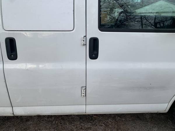 2011Refrigerated Van for sale in Louisville, KY – photo 15
