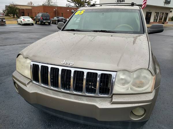 $800 DOWN - 2005 Jeep Grand Cherokee Limited 4x4 - Easy financing -... for sale in Springdale, AR – photo 2