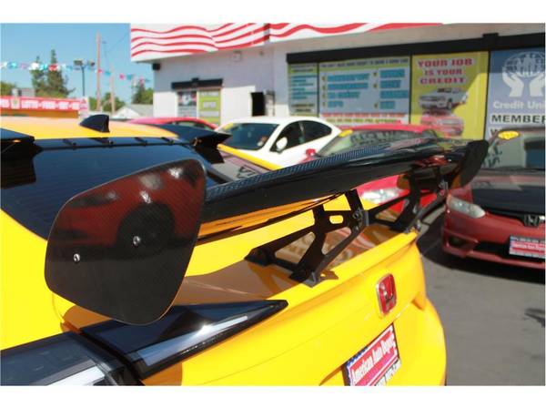 2019 Honda Civic Si Sedan 4D - FREE FULL TANK OF GAS! - cars & for sale in Modesto, CA – photo 8