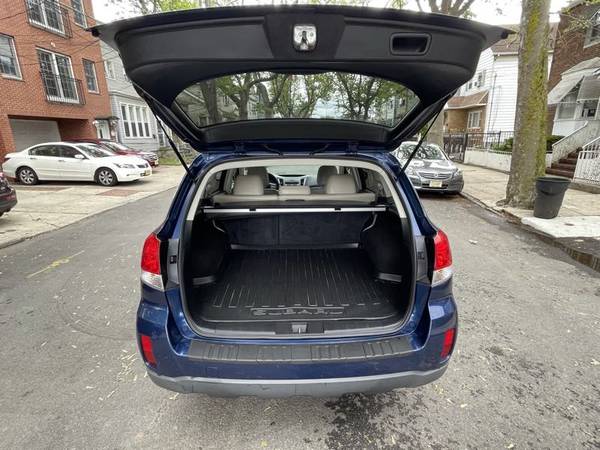 2010 Subaru Outback Ltd hatchback Azurite Blue Pearl for sale in Jersey City, NJ – photo 15