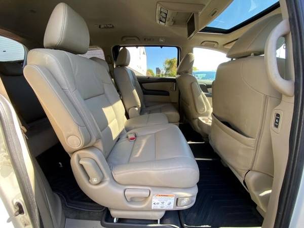 2011 Honda Odyssey EX-L w/ DVD - cars & trucks - by dealer - vehicle... for sale in Trenton, PA – photo 17