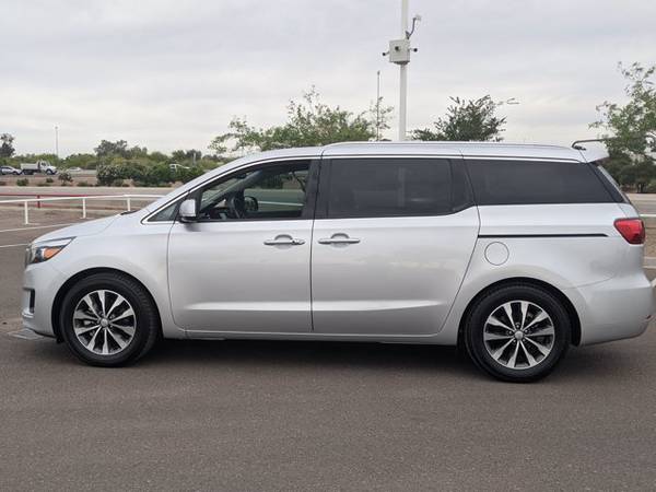 2018 Kia Sedona SX SKU: J6388365 Mini-Van - - by dealer for sale in Phoenix, AZ – photo 10